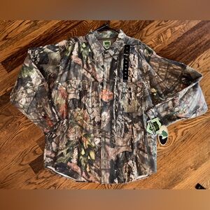Realtree/Mossy Oak Camo Shirt size 4X NWT